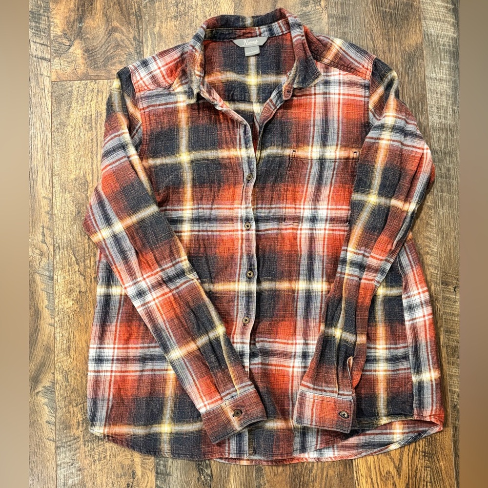 ❌SOLD DO NOT BUY❌ Red, White, & Blue Plaid Button Up